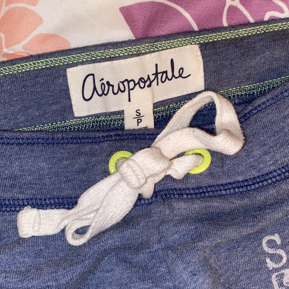 Comfy Lounge Short-Shorts - Picture 4 of 4